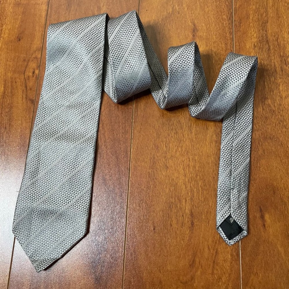 Ermenegildo Zegna Silk Neck Tie Silver Gray - Picture 3 of 9